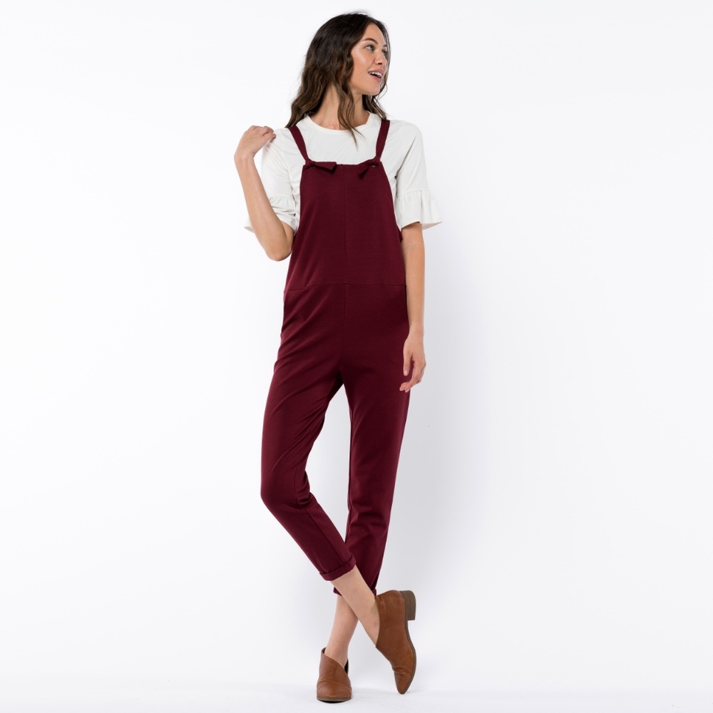Burgundy Knotted Cropped Overalls w/Pockets